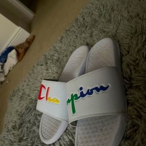 Woman’s 9 Men’s 7 Rainbow Champion Slides